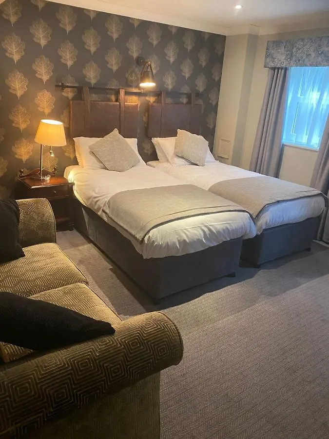The Belmore Sale Hotel