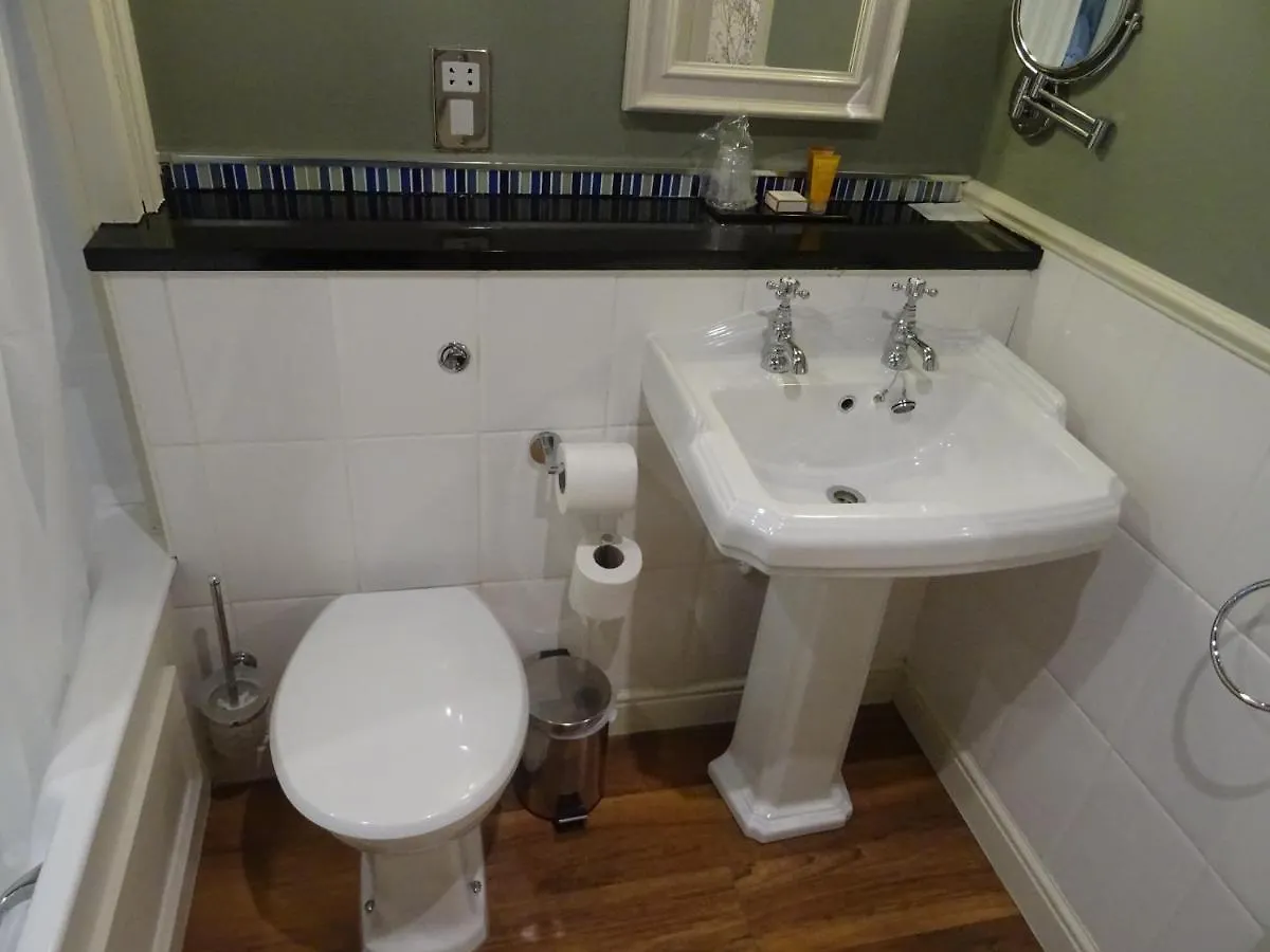 Hotel The Belmore Sale